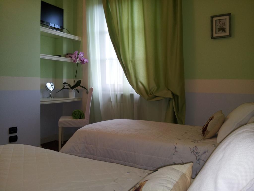 Il Campano Apartman Collodi Szoba fotó